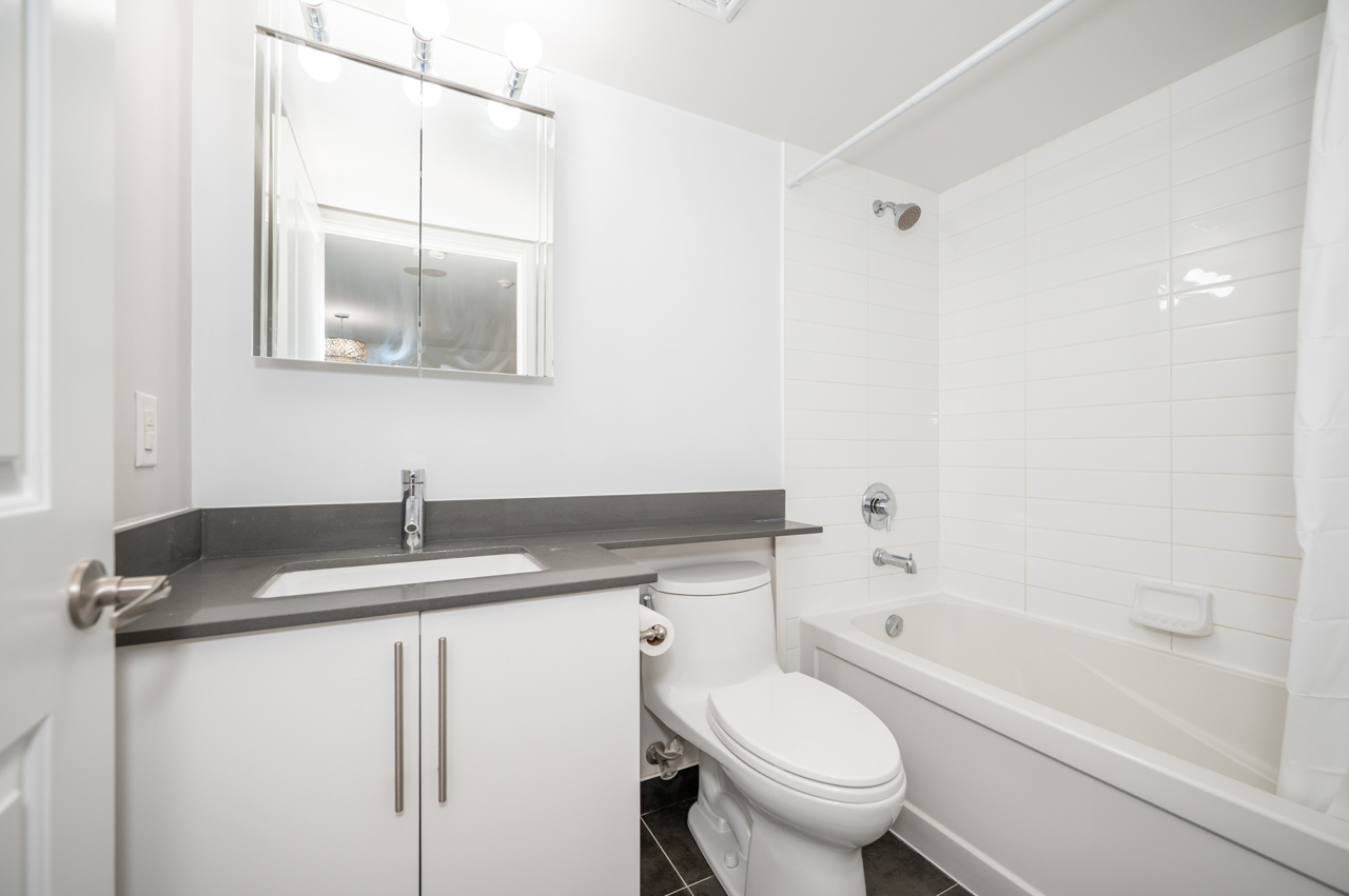 Bathroom 01